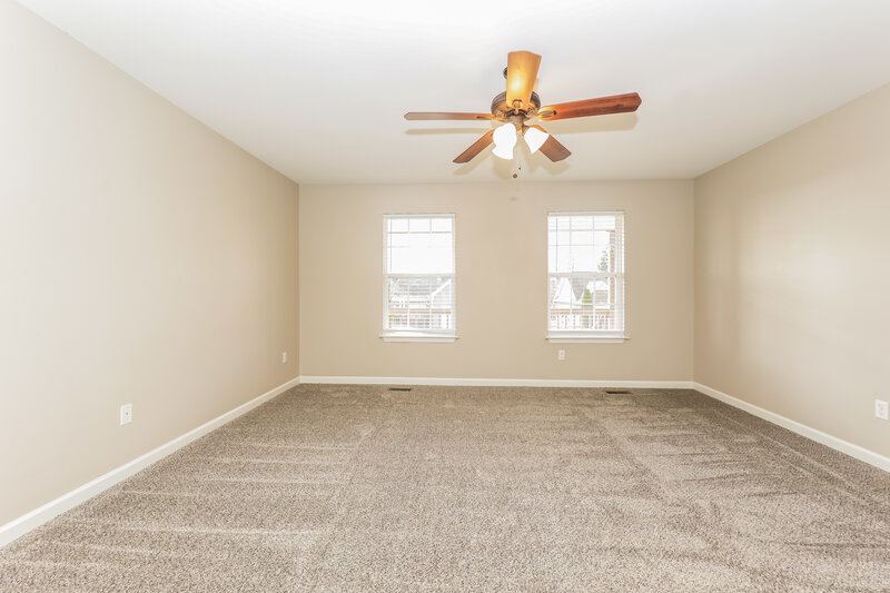 2,450/Mo, 2010 Slayton Dr Spring Hill, TN 37174 Main Bedroom View 2