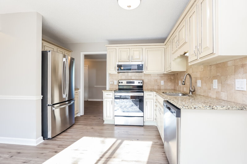 3,130/Mo, 111 Dorchester Ct Goodlettsville, TN 37072 Kitchen View