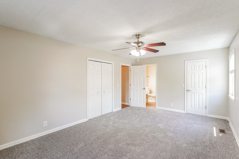 2,145/Mo, 111 Dorchester Ct Goodlettsville, TN 37072 Main Bedroom View