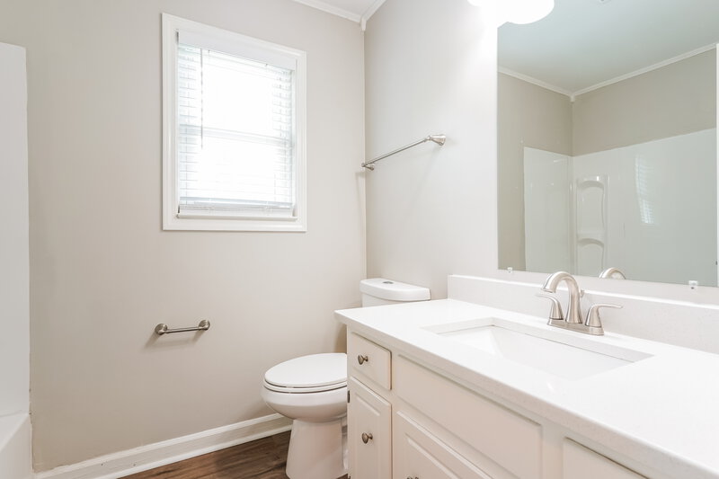 2,145/Mo, 111 Dorchester Ct Goodlettsville, TN 37072 Bathroom View