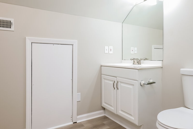2,360/Mo, 2729 Windwalker Ct Murfreesboro, TN 37128 Bathroom View