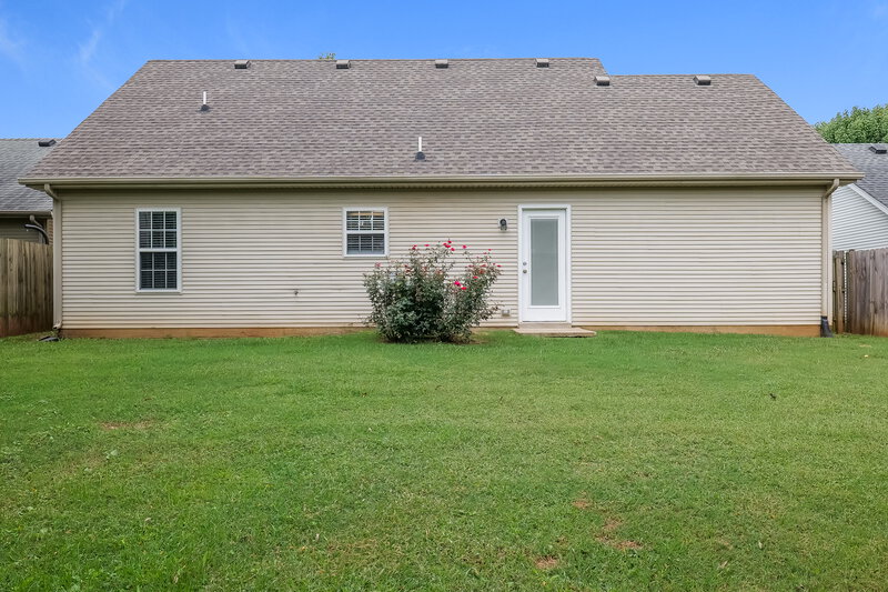 2,360/Mo, 2729 Windwalker Ct Murfreesboro, TN 37128 Rear View