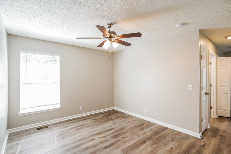 2,110/Mo, 712 Ashwell Close Antioch, TN 37013 Loft View