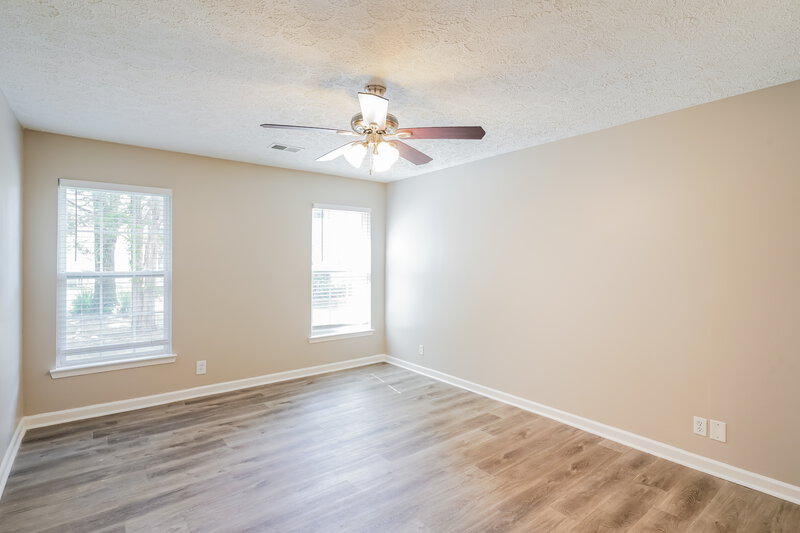 2,110/Mo, 712 Ashwell Close Antioch, TN 37013 Main Bedroom View 2