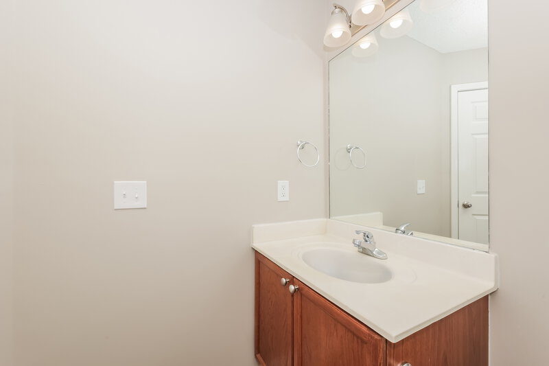 2,080/Mo, 7233 Legacy Dr Antioch, TN 37013 Bathroom View
