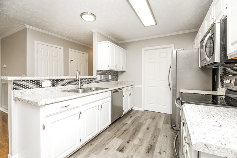 2,320/Mo, 937 Pebble Beach Cir Mount Juliet, TN 37122 Kitchen View 2