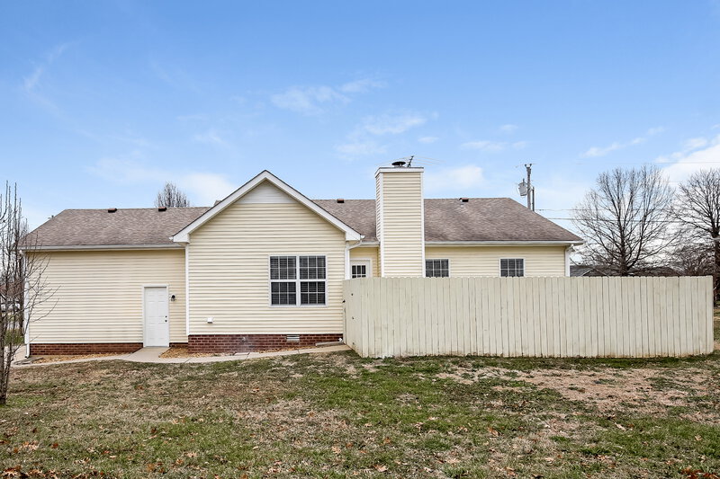 2,460/Mo, 3625 Rutherford Dr Spring Hill, TN 37174 Rear View