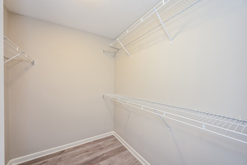 2,015/Mo, 2644 Dakota Way Murfreesboro, TN 37130 Walk In Closet View