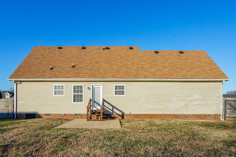 2,190/Mo, 1729 Cason Trail Murfreesboro, TN 37128 Rear View
