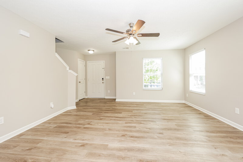 1,890/Mo, 313 Grovedale Trace Antioch, TN 37013 Living Room View