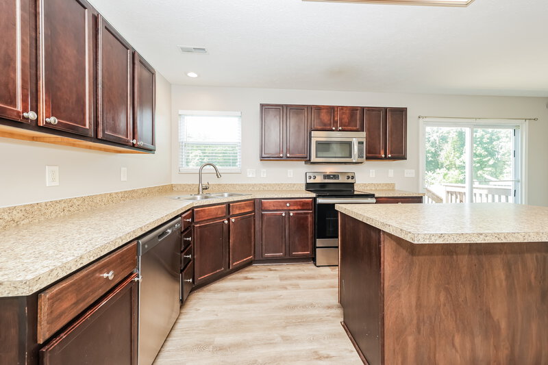 1,890/Mo, 313 Grovedale Trace Antioch, TN 37013 Kitchen View