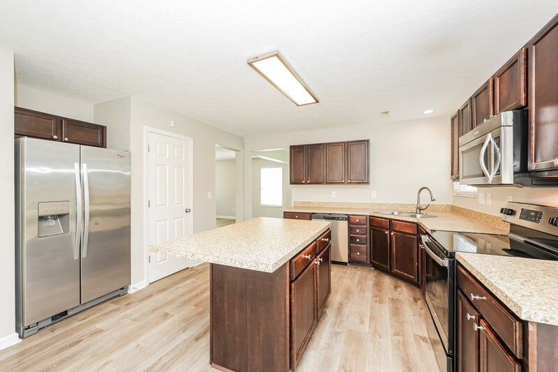 1,890/Mo, 313 Grovedale Trace Antioch, TN 37013 Kitchen View 2