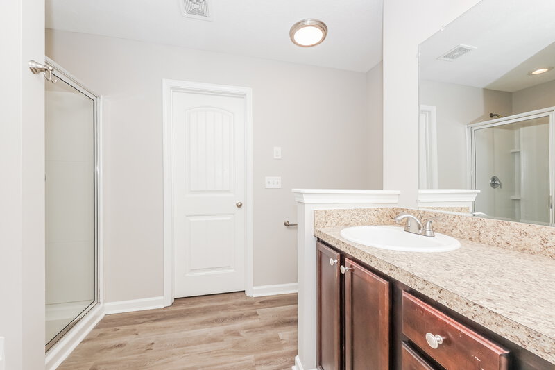 1,890/Mo, 313 Grovedale Trace Antioch, TN 37013 Main Bathroom View