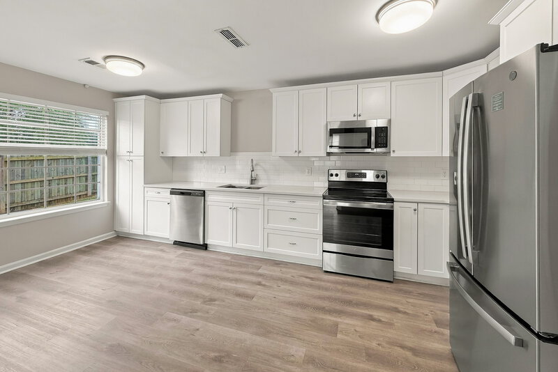 1,945/Mo, 206 Babe Ruth Cv La Vergne, TN 37086 Kitchen View
