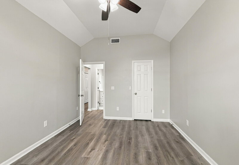 1,945/Mo, 206 Babe Ruth Cv La Vergne, TN 37086 Bedroom View 6