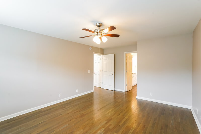 2,915/Mo, 1212 Orchard Mountain Ct Antioch, TN 37013 Main Bedroom View