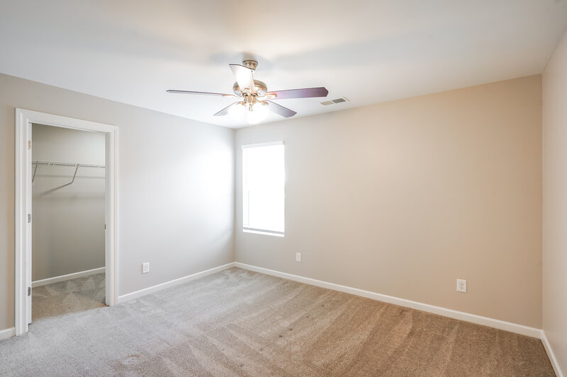 2,205/Mo, 1327 Rutherford St Murfreesboro, TN 37130 Main Bedroom View