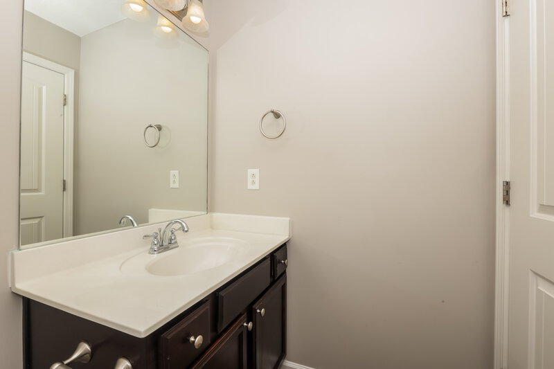 2,170/Mo, 1916 Warmingfield Dr Murfreesboro, TN 37127 Bathroom View