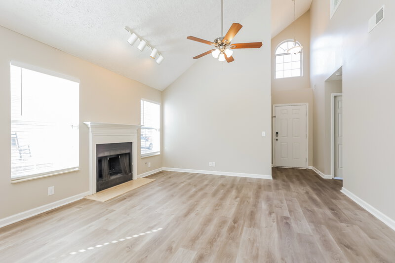 2,390/Mo, 3521 Glenfalls Dr Hermitage, TN 37076 Living Room View