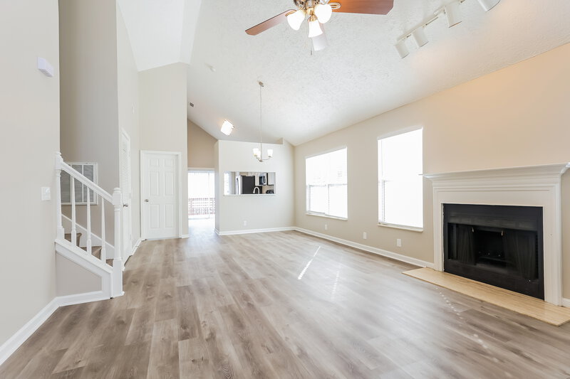 2,390/Mo, 3521 Glenfalls Dr Hermitage, TN 37076 Living Room View 2