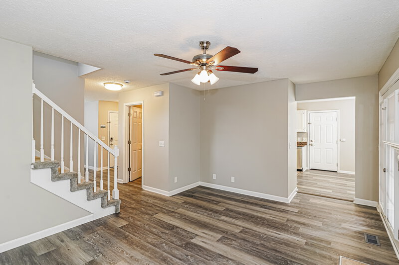 2,115/Mo, 379 Dorr Dr Goodlettsville, TN 37072 Living Room View