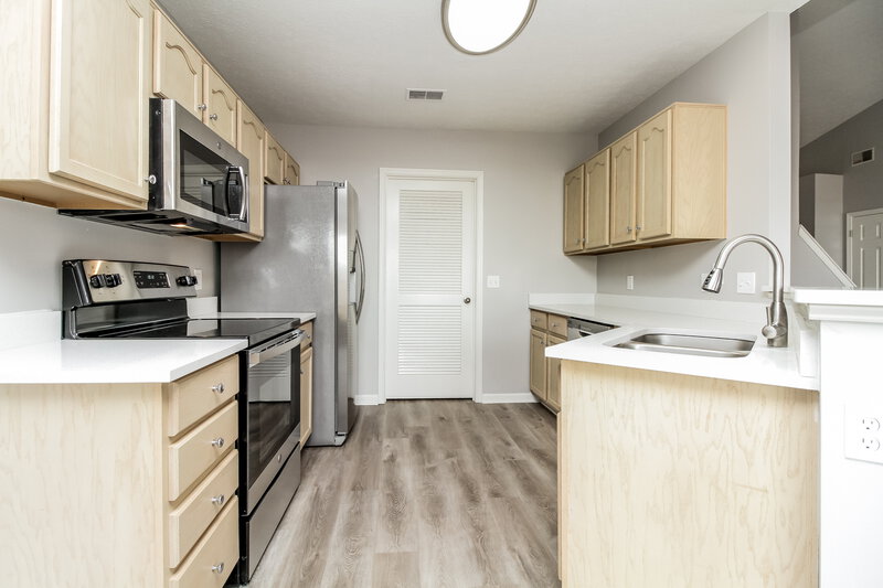 2,490/Mo, 1205 Alandee St Nashville, TN 37214 Kitchen View