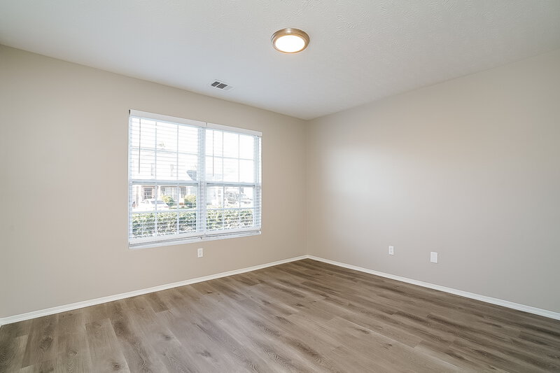 1,900/Mo, 2877 Creekbend Dr Nashville, TN 37207 Bedroom View 2