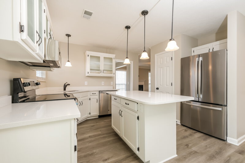 2,370/Mo, 3102 Creekview Ln Goodlettsville, TN 37072 Kitchen View 2
