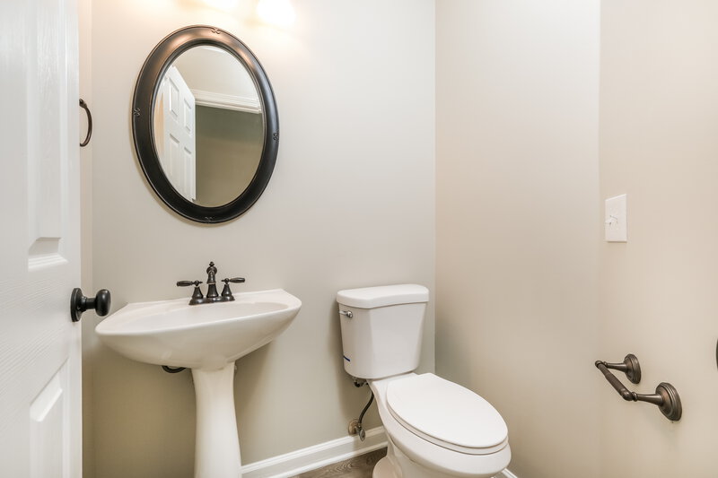 2,370/Mo, 3102 Creekview Ln Goodlettsville, TN 37072 Bathroom View 2