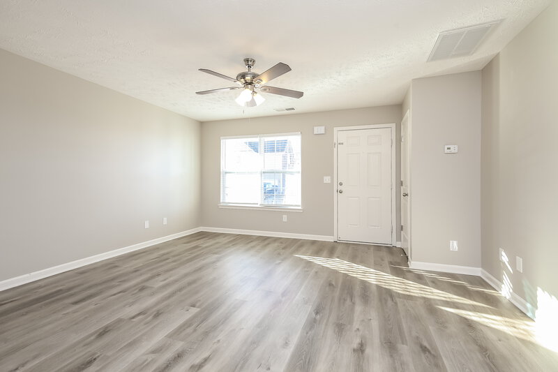 2,070/Mo, 8481 Lawson Dr Antioch, TN 37013 Living Room View