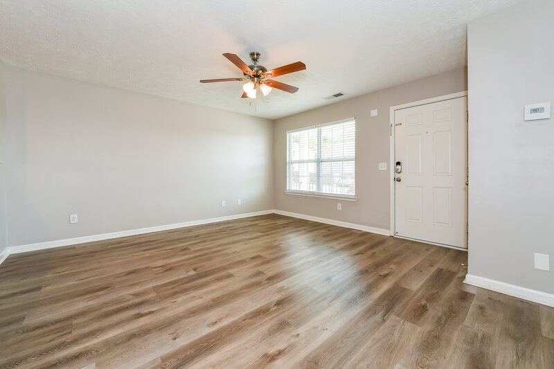 2,130/Mo, 8481 Lawson Dr Antioch, TN 37013 Living Room View