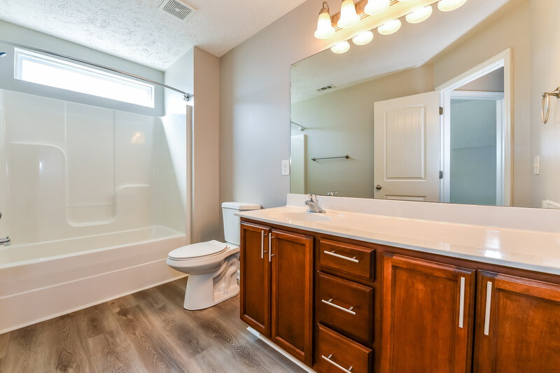 2,130/Mo, 8481 Lawson Dr Antioch, TN 37013 Bathroom View 2