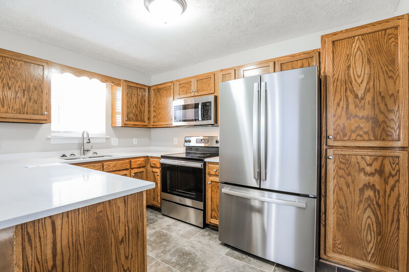 1,890/Mo, 1774 N Cove Murfreesboro, TN 37129 Kitchen View