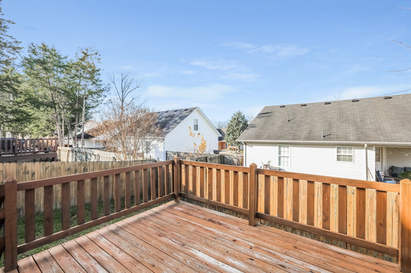 1,890/Mo, 1774 N Cove Murfreesboro, TN 37129 Deck View