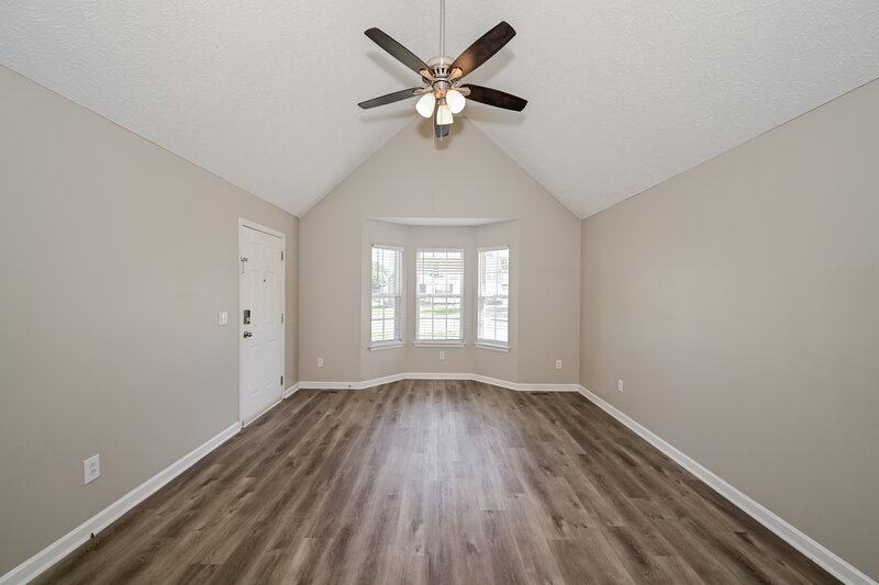 2,095/Mo, 1984 Old Castle Dr Murfreesboro, TN 37127 Living Room View 3