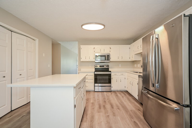 2,095/Mo, 1984 Old Castle Dr Murfreesboro, TN 37127 Kitchen View