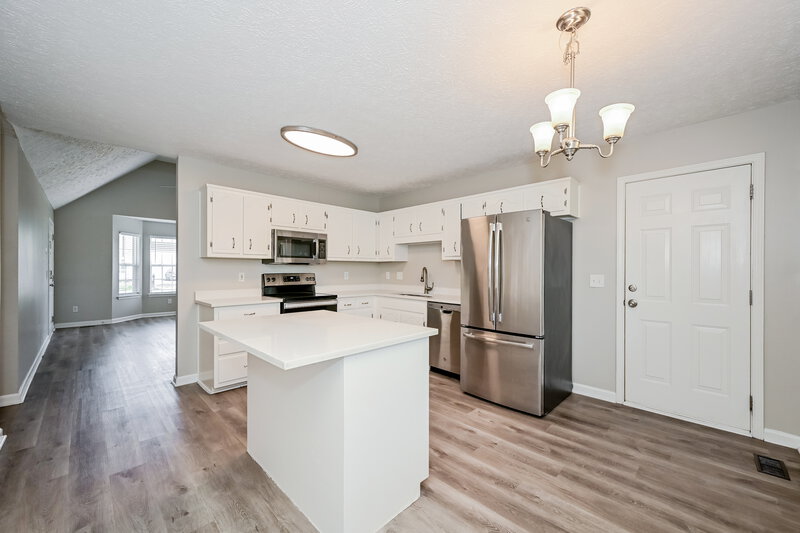 2,095/Mo, 1984 Old Castle Dr Murfreesboro, TN 37127 Kitchen View 4