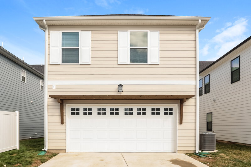 2,215/Mo, 2741 Eldin Creek Dr Murfreesboro, TN 37128 Rear View