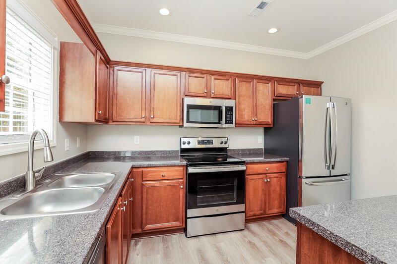 2,075/Mo, 832 Hammersmith Dr Smyrna, TN 37167 Kitchen View 2
