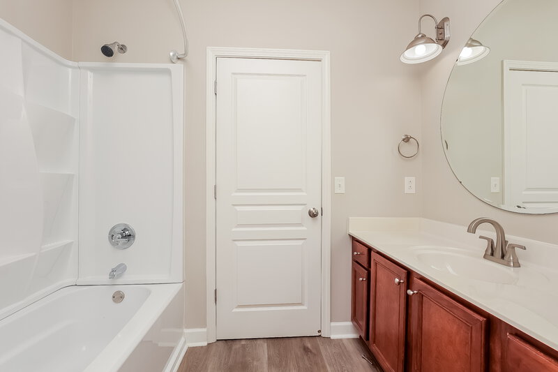 2,075/Mo, 832 Hammersmith Dr Smyrna, TN 37167 Main Bathroom View 2