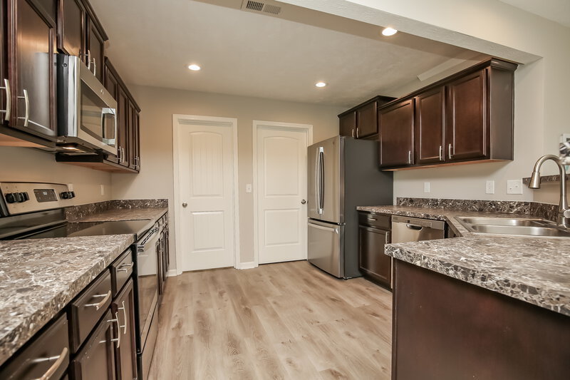 2,195/Mo, 1834 Warmingfield Dr Murfreesboro, TN 37127 Kitchen View