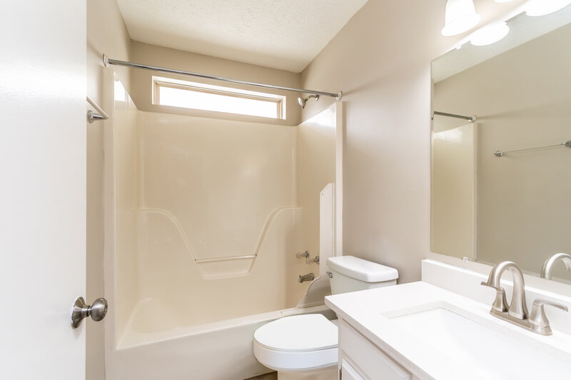 2,080/Mo, 514 Selsey Ct S Hermitage, TN 37076 Bathroom View