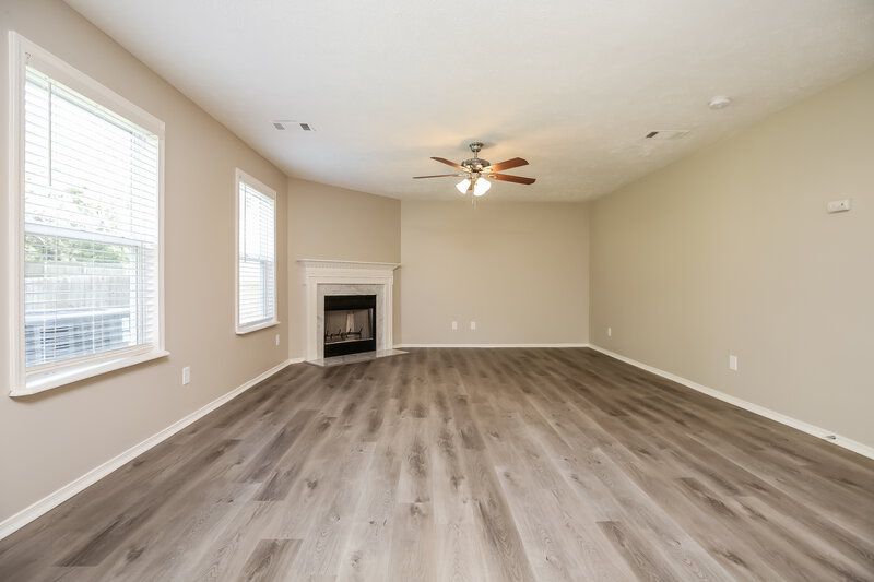 2,685/Mo, 5625 Dory Dr Antioch, TN 37013 Living Room View 2