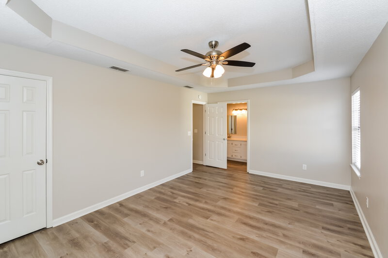 2,265/Mo, 605 Rocky Ridge Cir La Vergne, TN 37086 Main Bedroom View 2