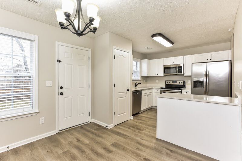 3,080/Mo, 1906 Sean Cove La Vergne, TN 37086 Dining Room View