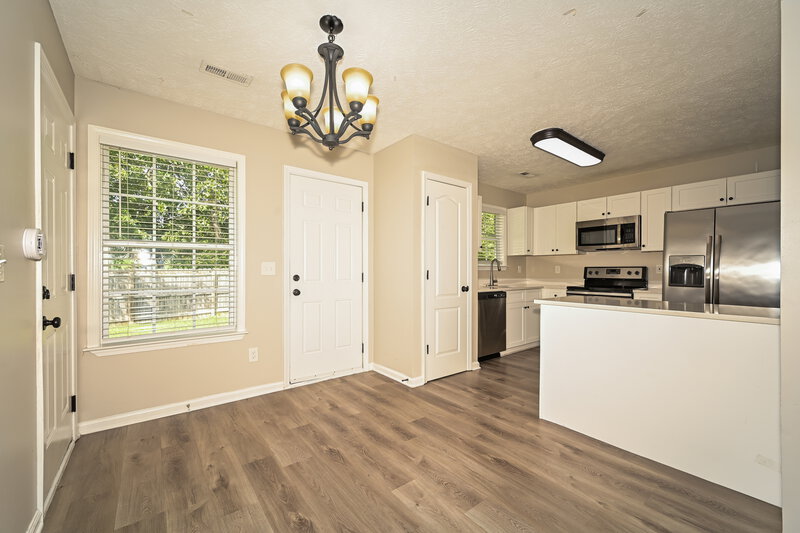 2,030/Mo, 1906 Sean Cove La Vergne, TN 37086 Dining Room View