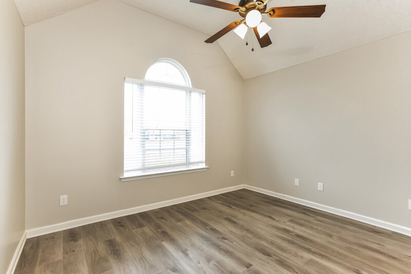 3,080/Mo, 1906 Sean Cove La Vergne, TN 37086 Main Bedroom View 2