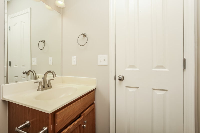 2,100/Mo, 1111 Nahanee Ct Murfreesboro, TN 37130 Bathroom View