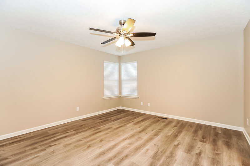 2,800/Mo, 510 Pointe Clear Dr Smyrna, TN 37167 Main Bedroom View