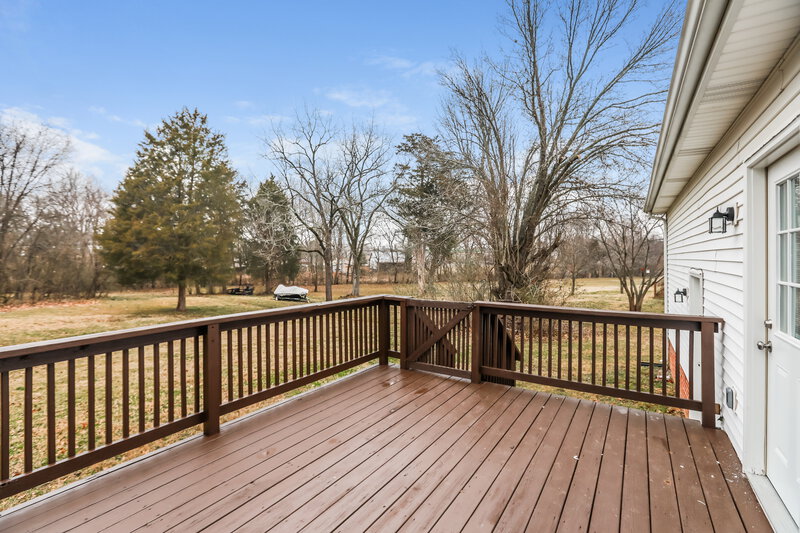2,800/Mo, 510 Pointe Clear Dr Smyrna, TN 37167 Deck View